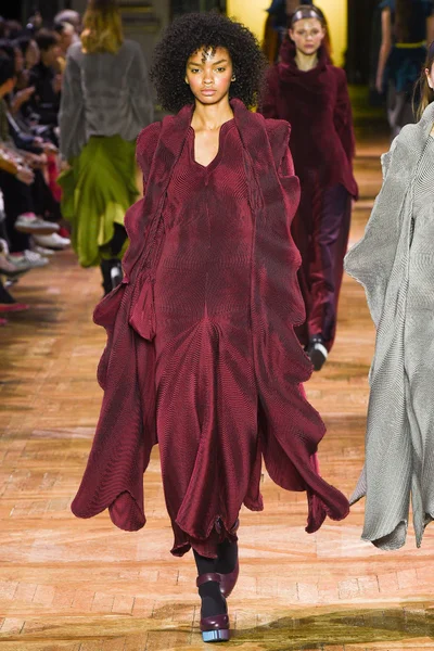 Look 36